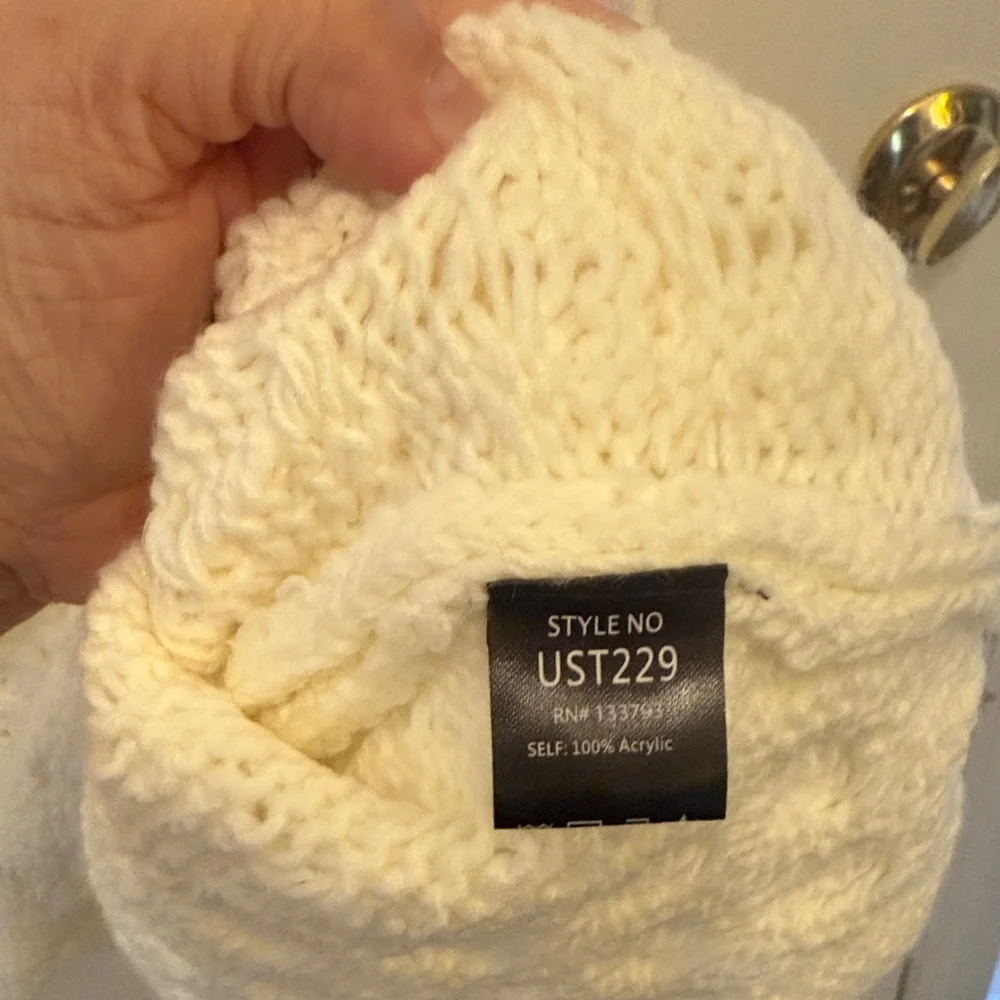 POL Cream V-Neck Sweater with Pink Peace Sign - Picture 3 of 7